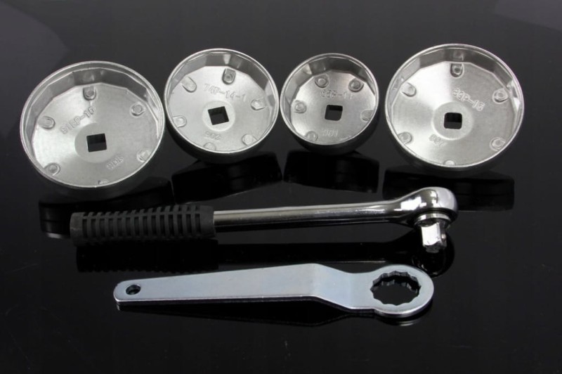 Klucz nasadowy do filtrów oleju Mar-Pol 23 el. aluminium z grzechotką